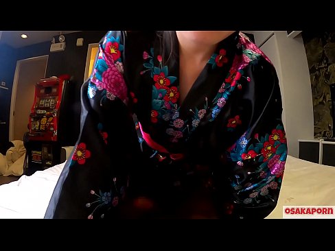 ❤️ Keçika ciwan a cosplay ji seksê hez dike ku bi orgazmê bi şûjinek di hespêk û blowjob de. Keçika Asyayî ya bi pisîka porî û bi cil û bergên kevneşopî yên Japonî di vîdyoya amator de ku masturbasyona bi pêlîstokên qijikê nîşan dide. Sakura 3 OSAKAPORN. ❤️ Vîdyoyê seksî li porno ku.com-milf-300.ru ☑